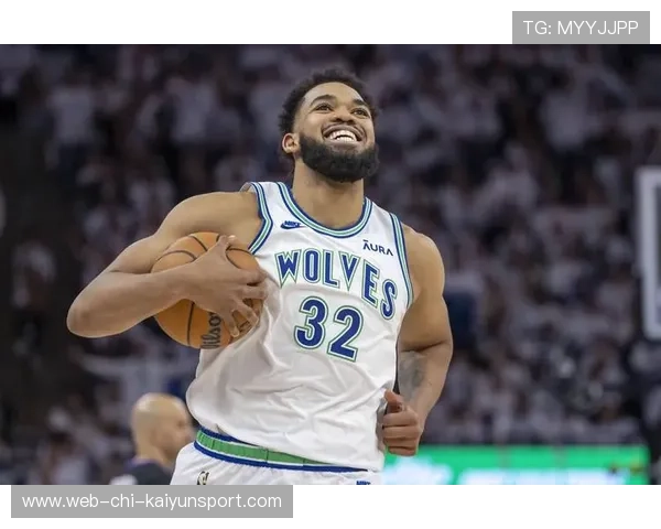 唐斯篮下连续补篮得手，森林狼仅凭内线取胜